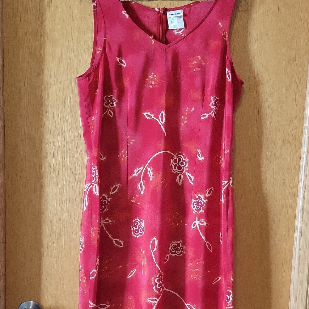 Elegant Red Floral Dress